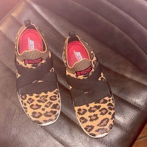 Like new cheetah print Sneakers. Very comfortable slip, no laces